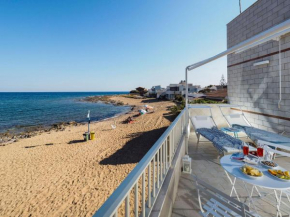 Comfortable Apartment in Noto with Terrace